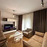 Cozy apartment near Artificial Lake