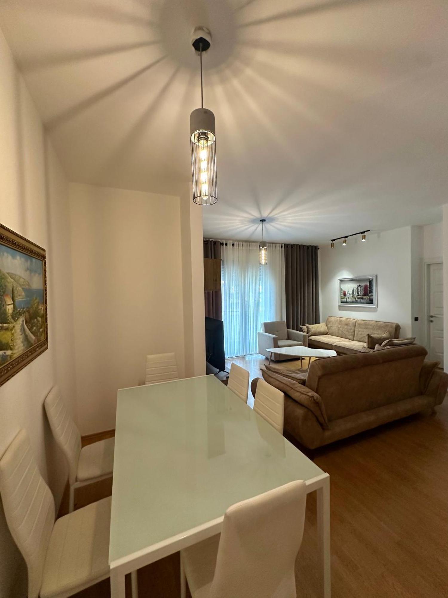 Cozy Near Artificial Tirana